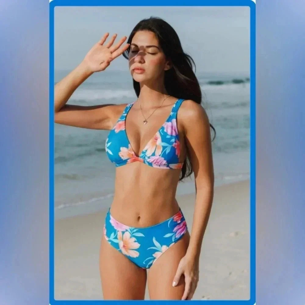 Cupshe |  Triangle Banded Floral Bikini Top